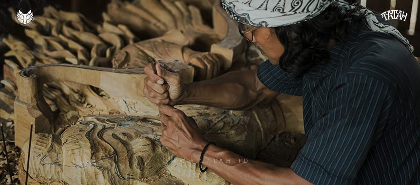 Mas Roni Seniman Ukir Sukodono Tahunan Jepara