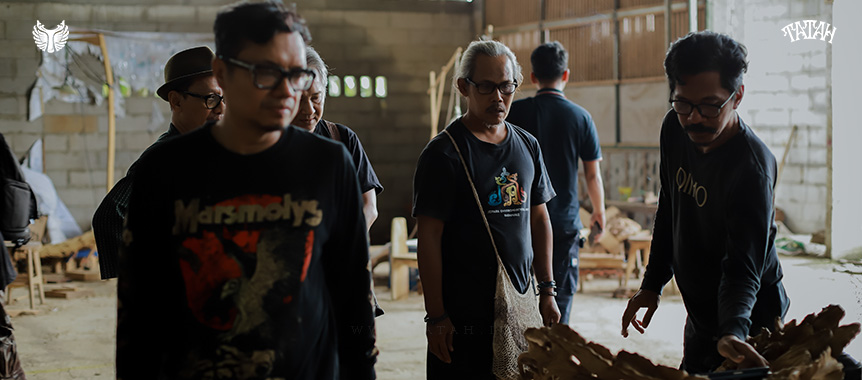 Nurrohmad Kunjungan Pengkaryaan Tatah Di Jepara