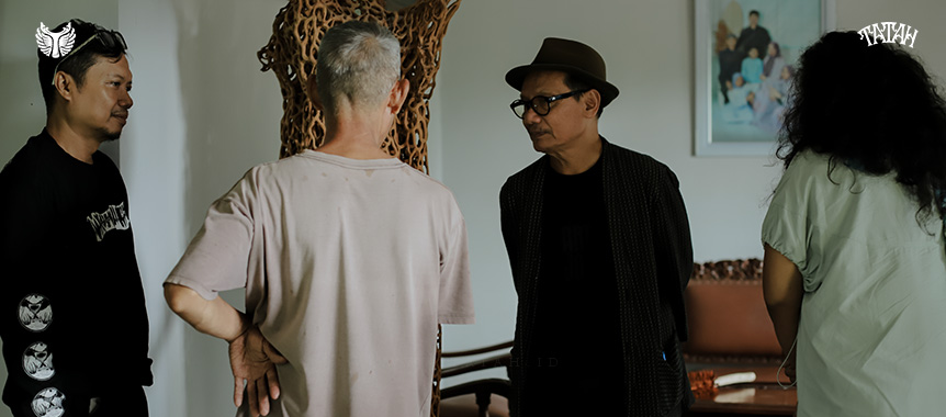 Tim Tatah Milhat Karya Pak Zabidi Maestro Ukir Jepara