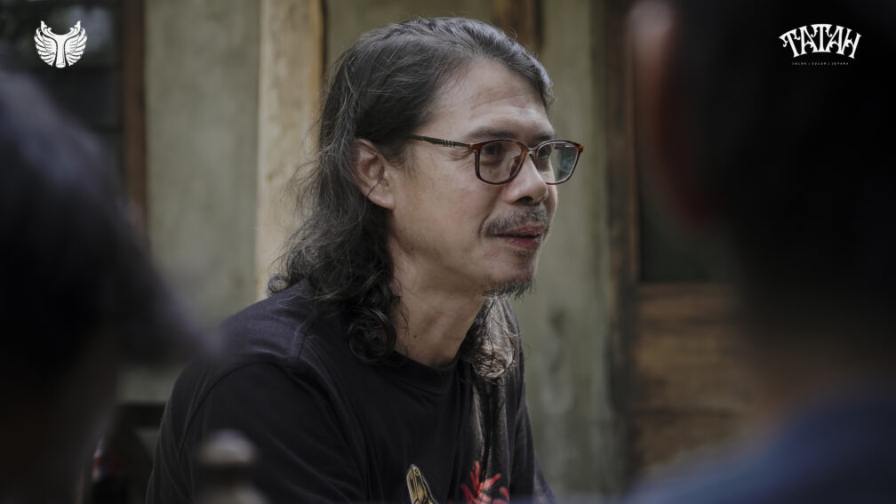 Menerjemahkan Naskah Belanda Untuk Pelestarian Seni Ukir Jepara