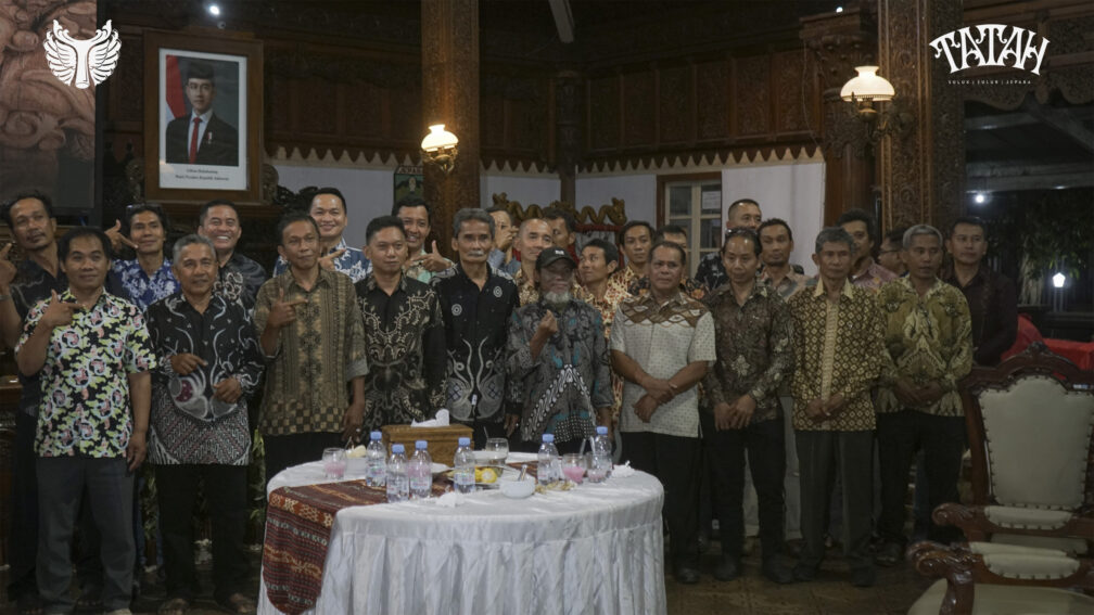 Seniman Ukir Jepara Yang Terlibat Di Pameran Tatah 2026